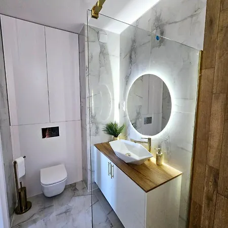 Sloneczny Apartament Blisko Zatoki Gdanskiej *